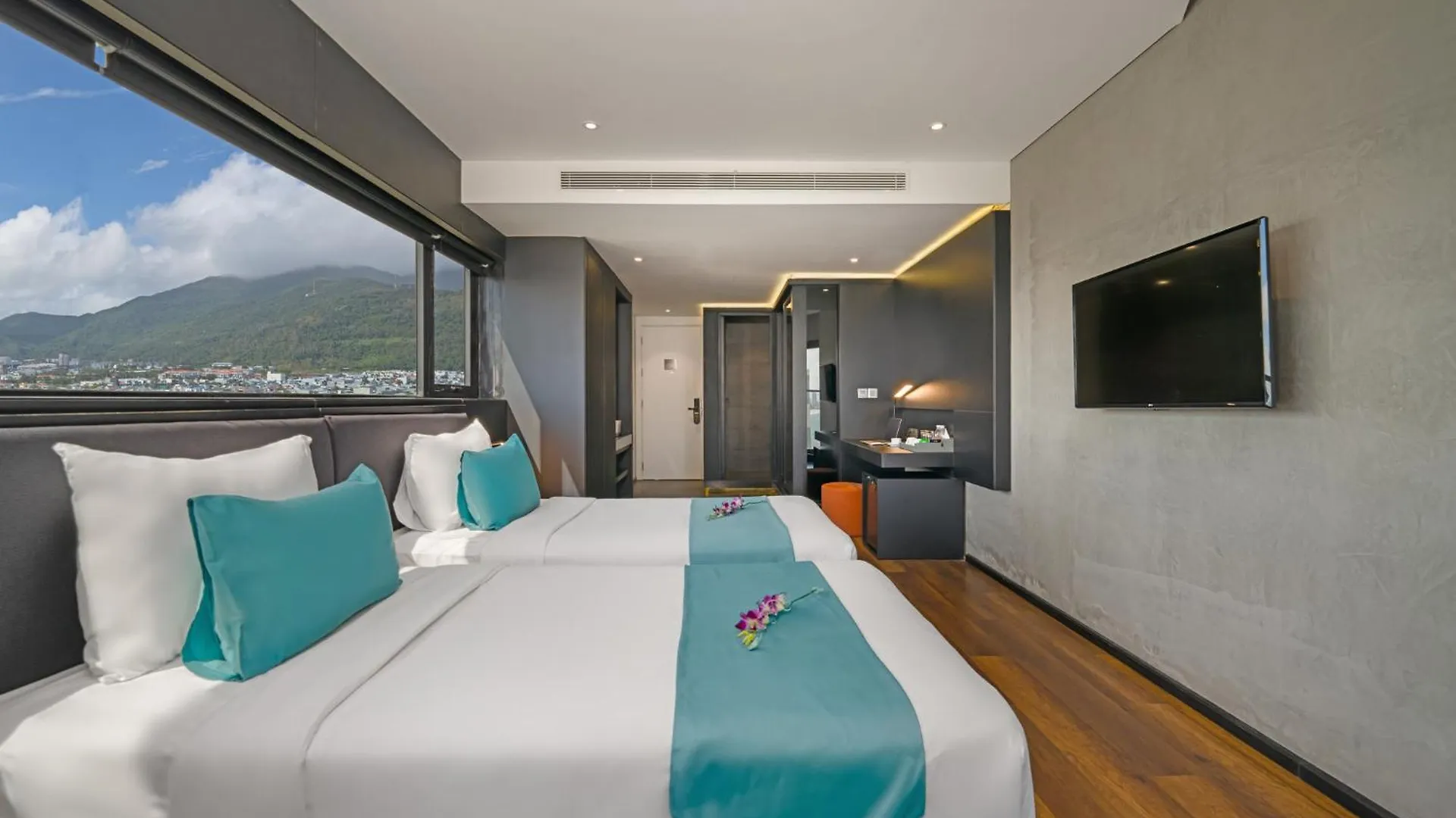 The Code Hotel & Spa דה נאנג 4*,  וייטנאם