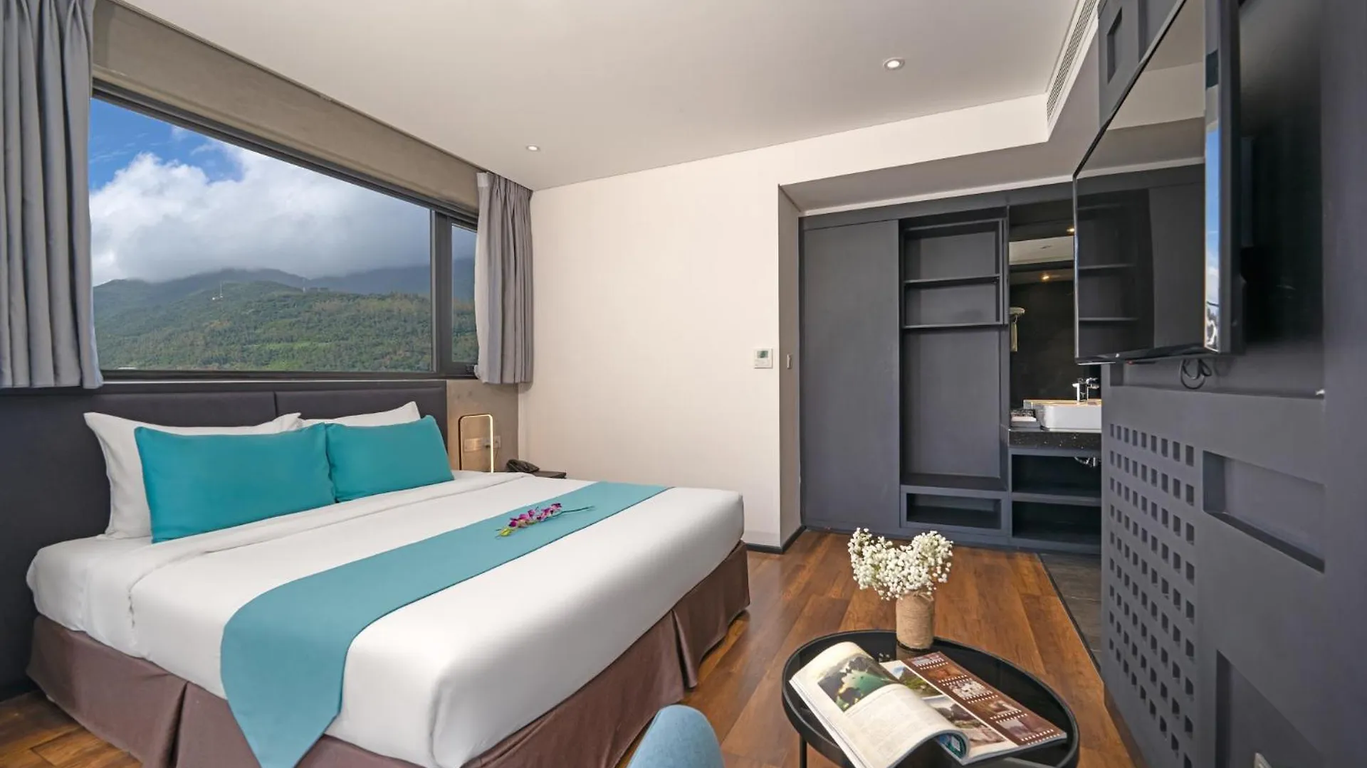 The Code Hotel & Spa Da Nang 4*,