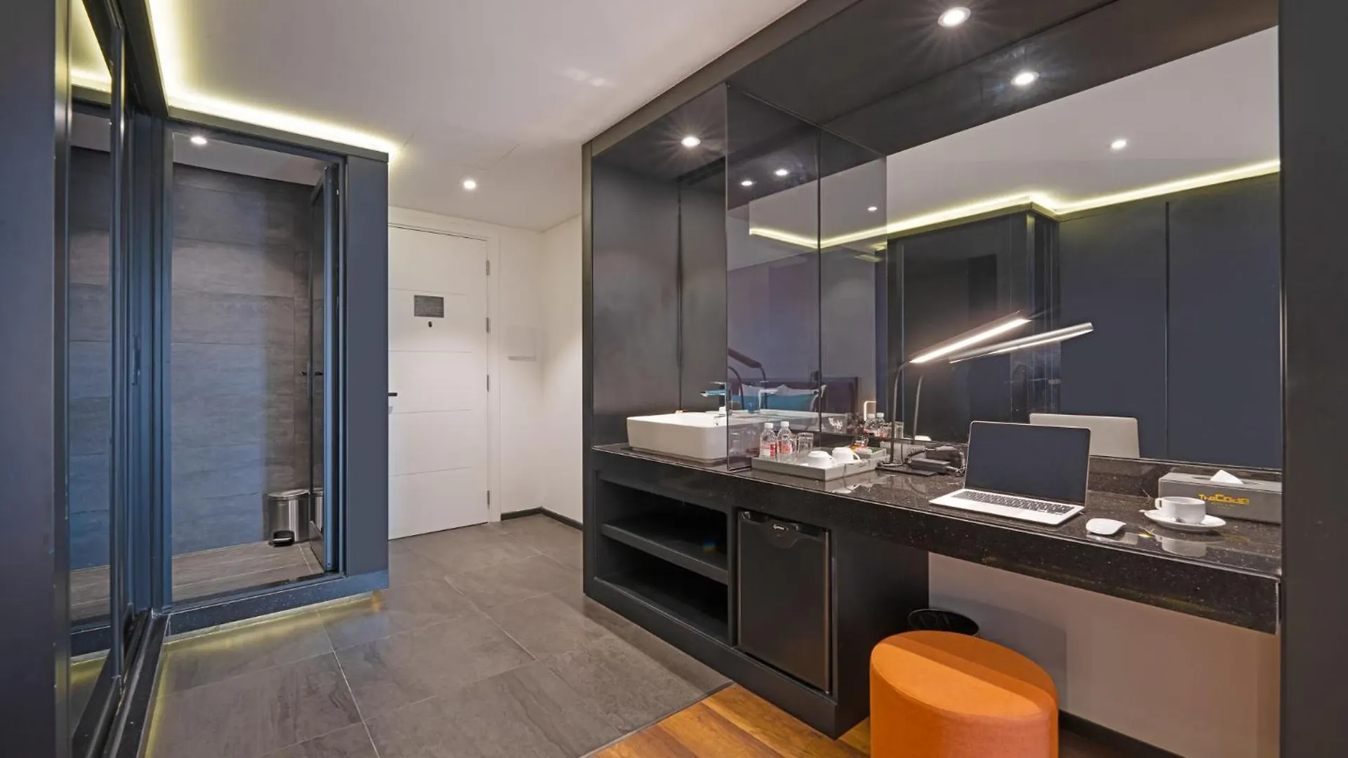 The Code Hotel & Spa Da Nang