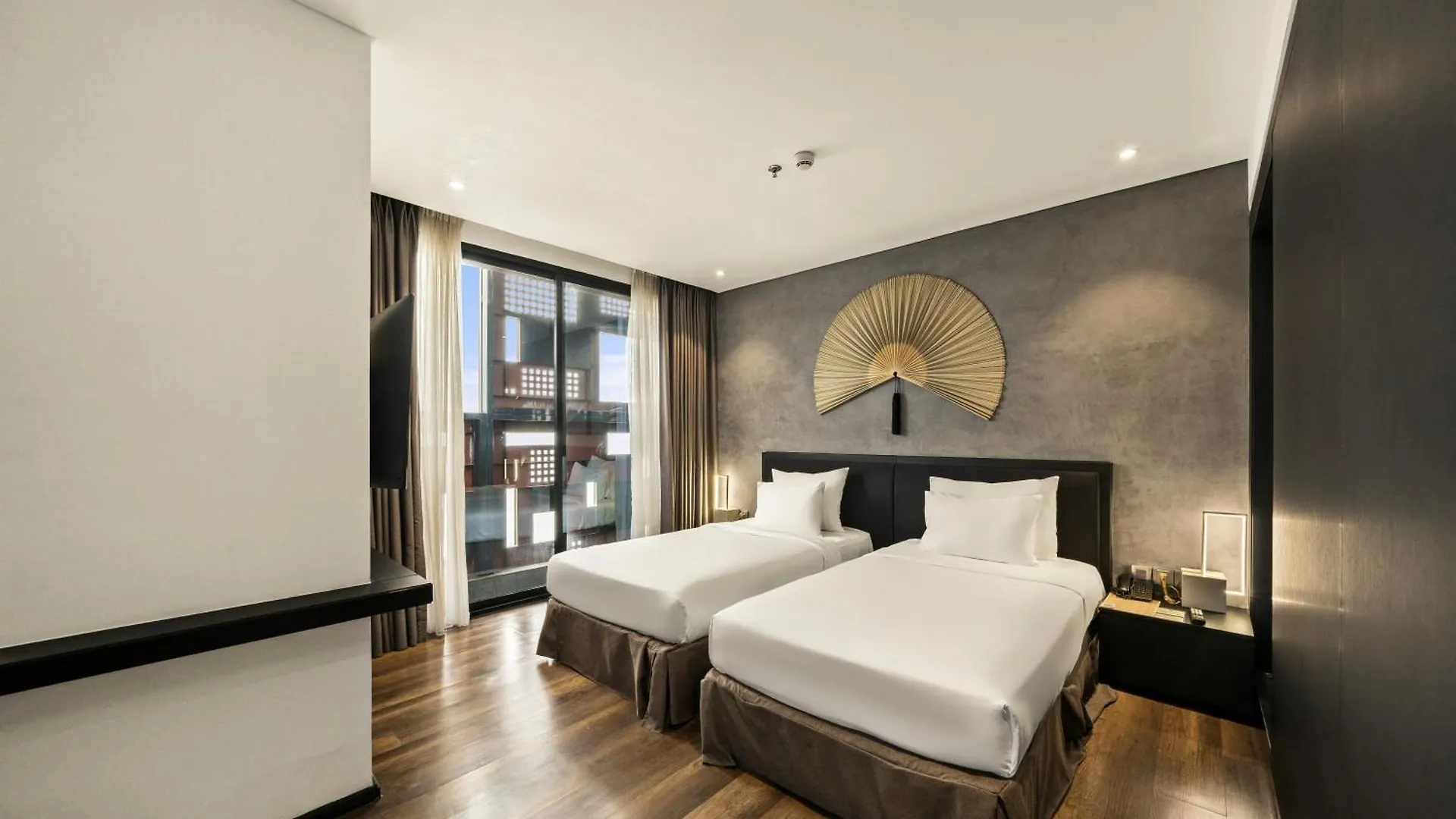 The Code Hotel & Spa Da Nang 4*,